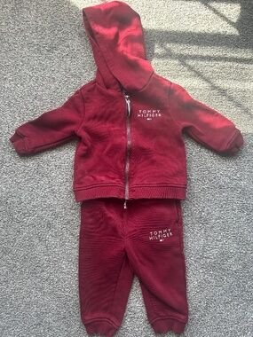 Tommy Hilfiger Sweatsuit